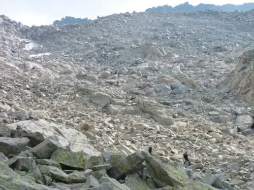 Blocs à perte de vue à la descente de l'Aneto