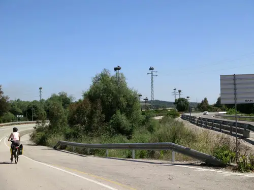 Nids de cigogne ! durant notre voyage à vélo en Andalousie