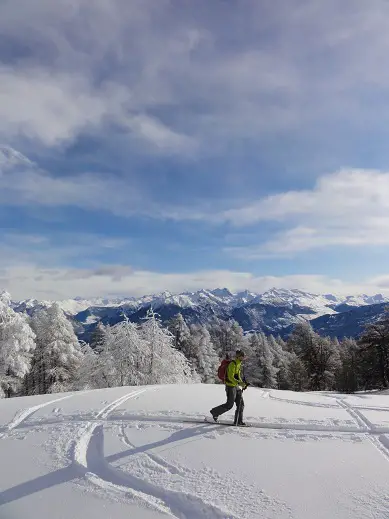 Oh? des traces d'autres randonneurs, nous ne sommes pas seul! - 2011 - CP F. Desjouis lors du séjour ski de randonnée dans le massif des Ecrins