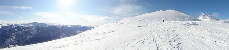 Nous voila presque au Sommet, le vent souffle à tout allure! - 2011 - CP F. Desjouis lors du séjour ski de randonnée dans le massif des Ecrin