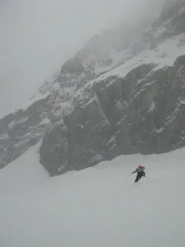 Petites courbes dans ce grand cirque qui est le nôtre ce matin. - 2012 - CP. Florian DESJOUIS sur le glacier noir