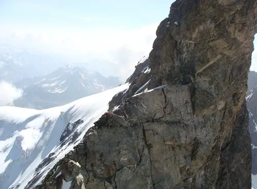 Dent de Zsigmondy avec le guide et son client Japonais croisé durant notre traversée des arêtes de la Meije