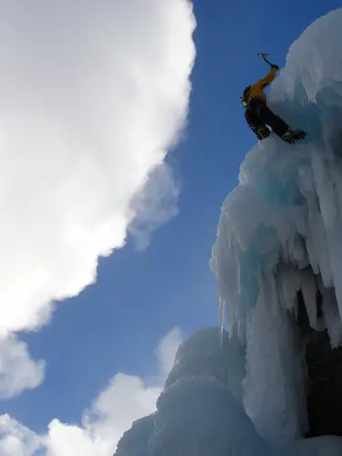 Entre ciel et terre... - cascade de glace