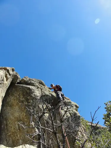 Pas de doute, il fait grand beau, même météo France y verrait clair. Initiation alpinisme au Caroux