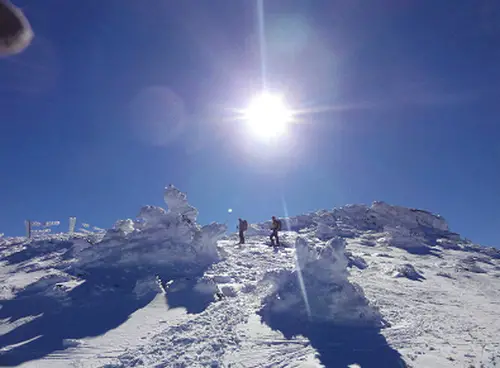 Petit col avant la dernière longueur qui mène au sommet. du Pic de Madres