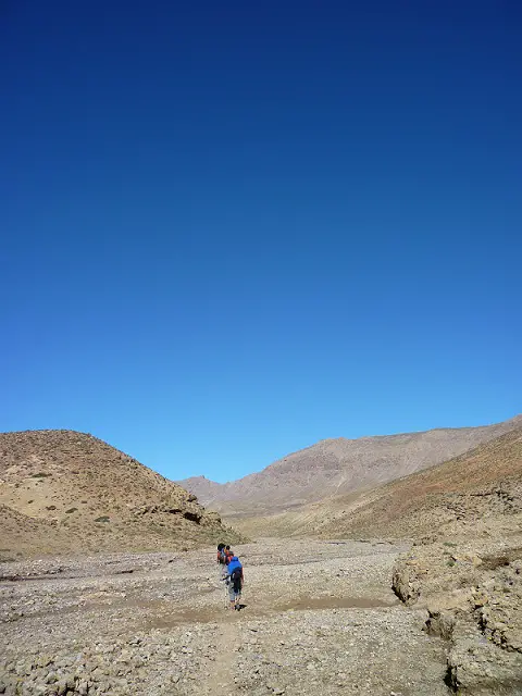 Nous nou trouvons dans le désert minéral, un no man land hostile - 2009 - CP F. Desjouis