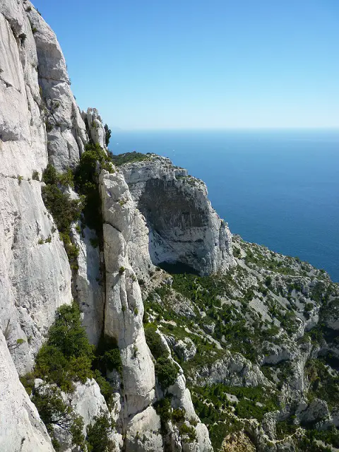 Vue sur la Concave dans les Calanques de Marseille