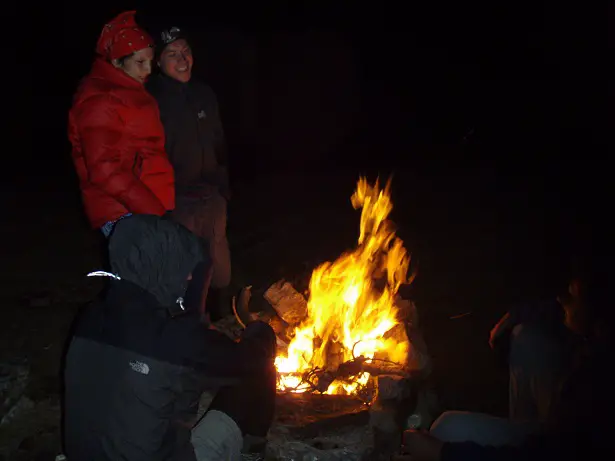 Soirée joyeuse et fraîche au coin du feu. - 2009 - CP. Florian DESJOUIS