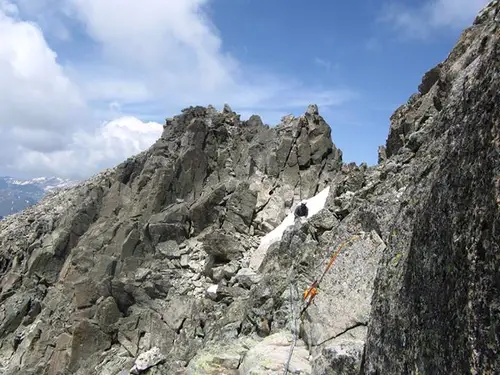 Traversée de l'arête Maudit course d'alpinisme en Espagne