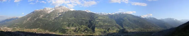 Val d'Aoste en montant en vélo le Grand Saint Bernard (Italie)