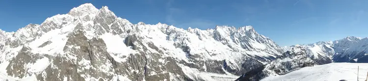 Superbe panorama, du Mont Blanc aux Grandes Jorasses