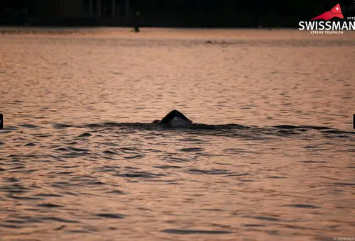 3.8 km Natation dans des eaux froide du lac Majeur a Ascona pour le SWISSMAN Xtreme Triathlon