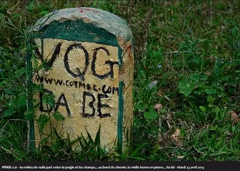 #Web 2.0 - Au milieu de nulle part entre la jungle et les champs... au bord du chemin, la vieille borne en pierre... Ba Bé - Mardi 23 avril 2013