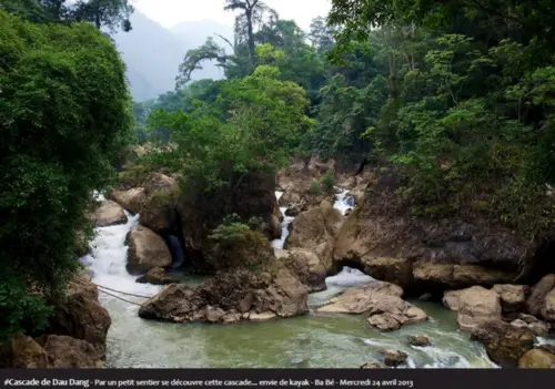 #Cascade de Dau Dang - Par un petit sentier se découvre cette cascade... envie de kayak - Ba Bé - Mercredi 24 avril 2013