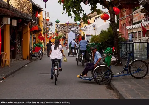 #Bicyclette - Juste avant la pluie dans les rues d'Hội An - Mardi 30 avril 2013
