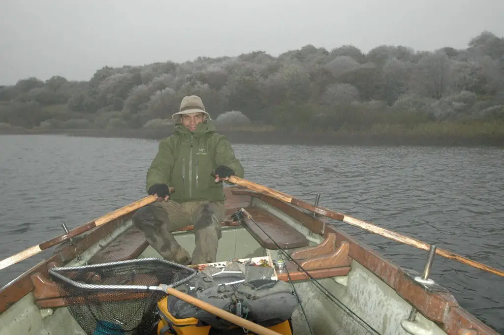 Olivier ramant pour une deuxième journée de pêche au Réservoir de Veirières