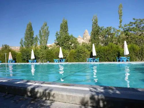 piscine bien méritée apres un circuit VTT en Cappadoce