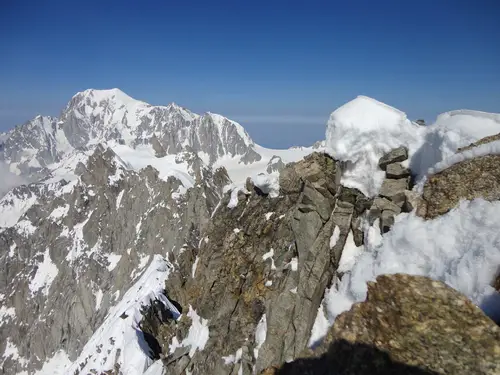 Sommet de la pointe Croz, arête des Jorasses et Mont-Blanc